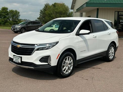 Used 2024 Chevrolet Equinox LT AWD/4WD image 4
