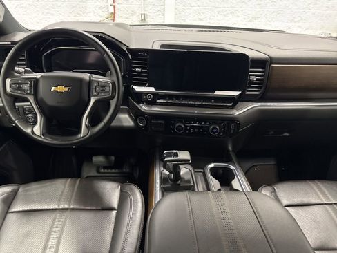 Used 2024 Chevrolet Silverado 1500 High Country w/ Technology Package image 14