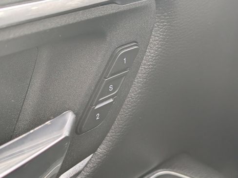 Used 2022 RAM 1500 Laramie image 13