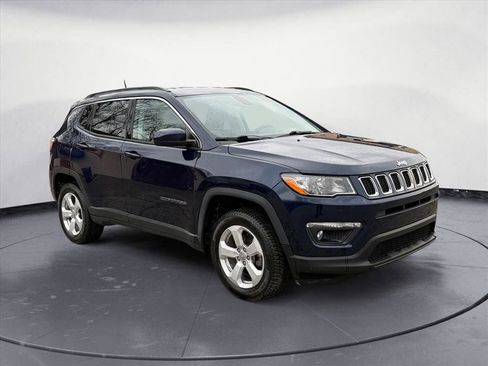 Used 2018 Jeep Compass Latitude w/ Cold Weather Group image 8