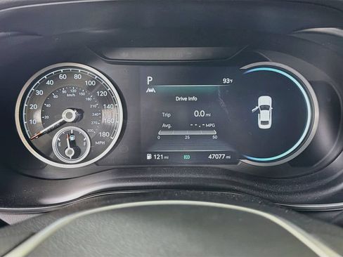 Used 2023 Genesis G70 2.0T RWD image 16