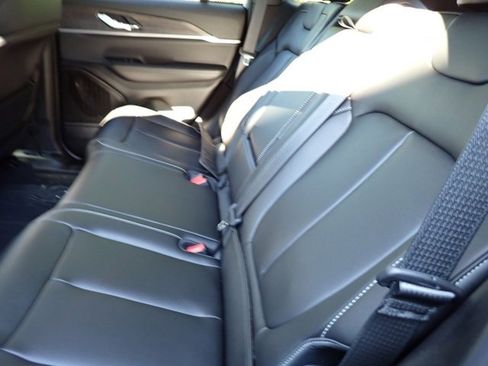 New 2025 Jeep Grand Cherokee Limited image 11