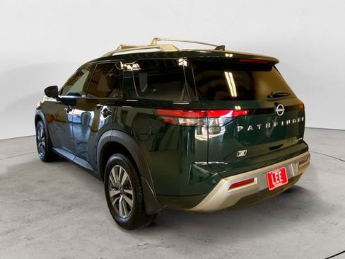 Certified 2023 Nissan Pathfinder SL image 3