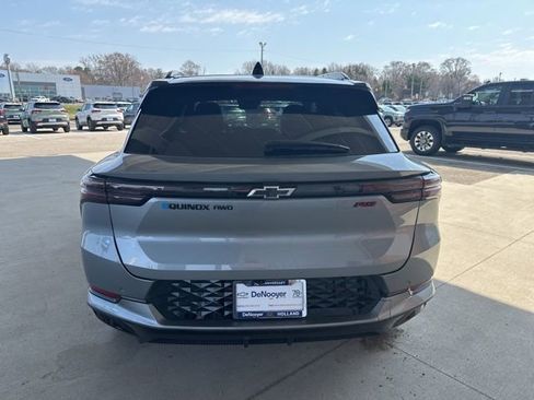 New 2026 Chevrolet Equinox EV RS AWD/4WD image 6