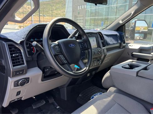Used 2019 Ford F350 XLT w/ XLT Premium Package AWD/4WD image 24