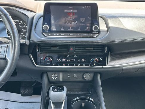 Used 2021 Nissan Rogue SL FWD image 19