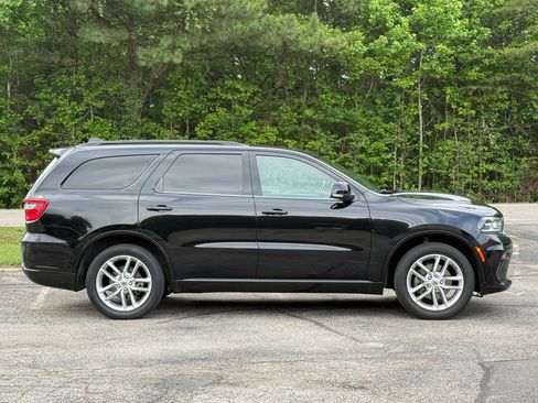 Used 2021 Dodge Durango GT RWD image 3