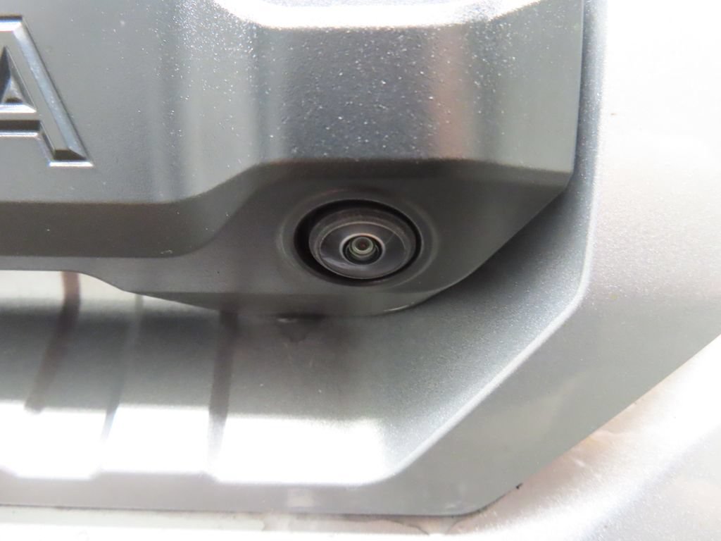 Used 2025 Toyota Tundra SR5 w/ SR5 Convenience Package AWD/4WD image 36
