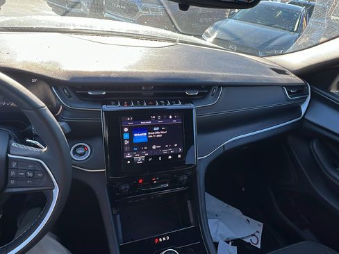 Used 2024 Jeep Grand Cherokee L Laredo w/ Luxury Tech Group I image 31