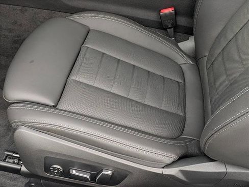 New 2026 BMW 430i xDrive Convertible image 4