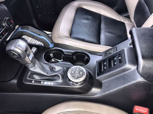 Used 2023 Ford Bronco Wildtrak image 20