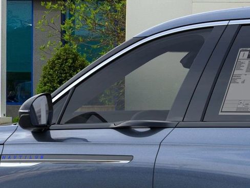 New 2026 Lincoln Nautilus Premier image 20