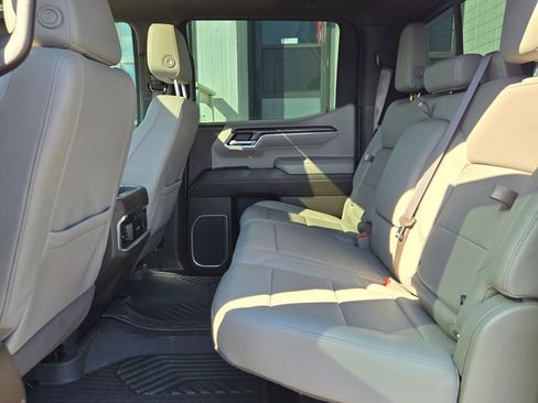 Used 2023 Chevrolet Silverado 1500 LTZ w/ LTZ Premium Texas Edition AWD/4WD image 12