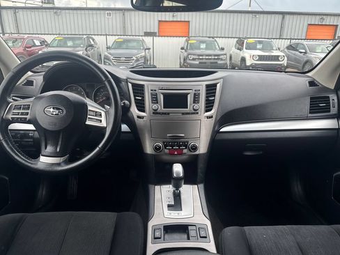 Used 2014 Subaru Outback 2.5i Premium AWD/4WD image 12