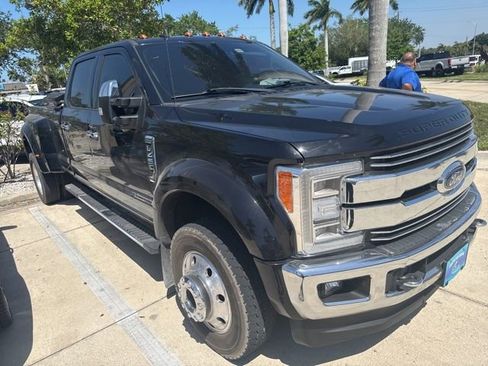 Used 2019 Ford F450 Lariat w/ Lariat Ultimate Package AWD/4WD image 2