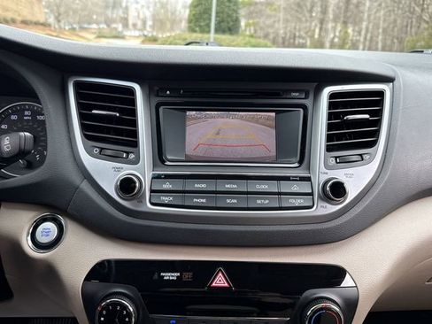 Used 2017 Hyundai Tucson Sport image 25