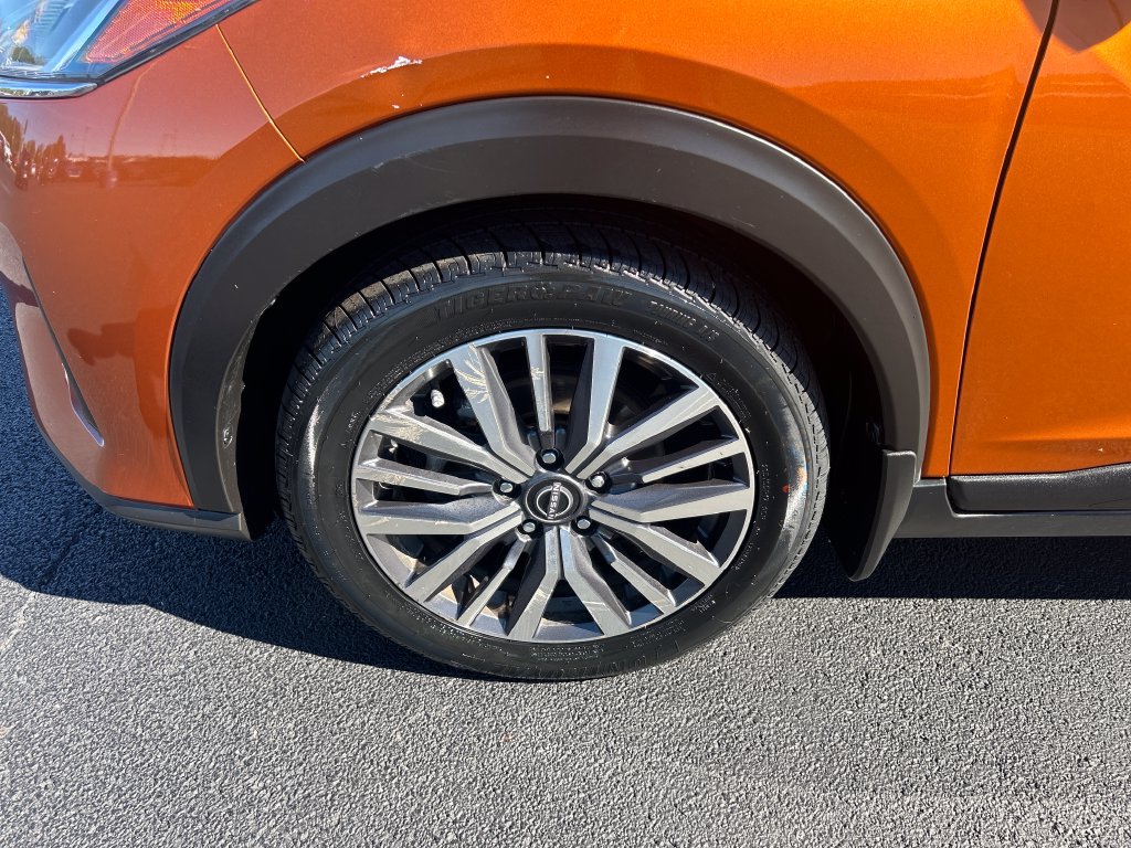 Used 2023 Nissan Kicks SV FWD image 10