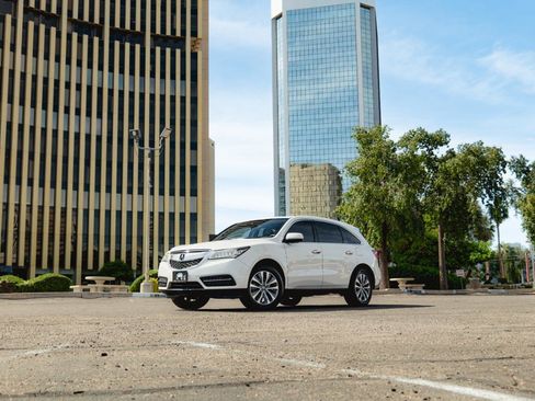 Used 2016 Acura MDX image 2