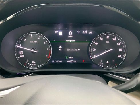 Used 2021 Buick Envision Avenir w/ Technology Package II image 25