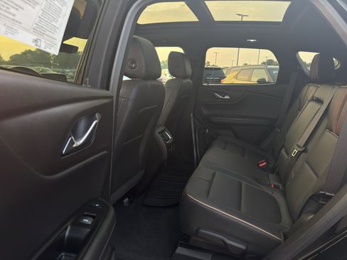 Certified 2024 Chevrolet Blazer Premier w/ Driver Confidence II Package AWD/4WD image 31