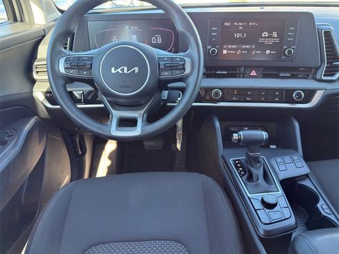 Used 2024 Kia Sportage LX image 23