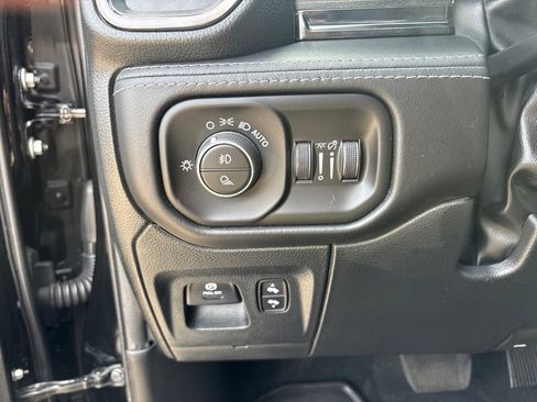 Used 2023 RAM 1500 Limited AWD/4WD image 22