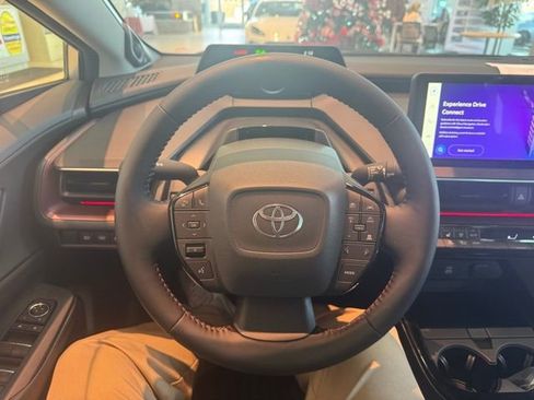 New 2025 Toyota Prius Plug-In Hybrid image 22