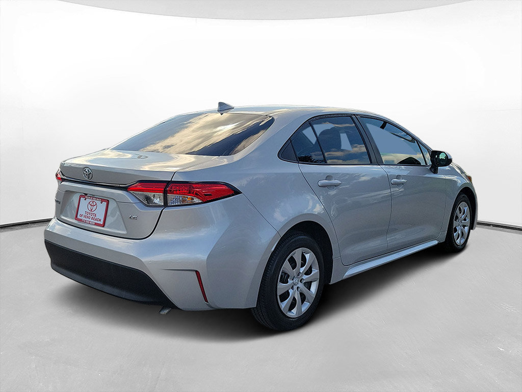 Certified 2024 Toyota Corolla LE FWD image 4