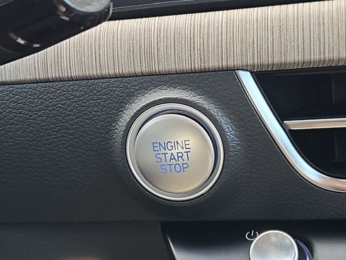 Used 2025 Hyundai Sonata SEL FWD image 19