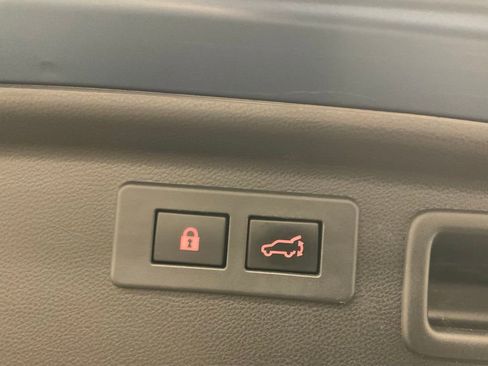 Used 2020 Subaru Forester Limited w/ Popular Package #3 image 37