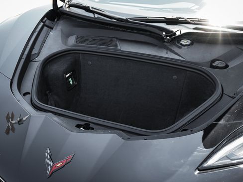 Used 2024 Chevrolet Corvette Z06 RWD image 30