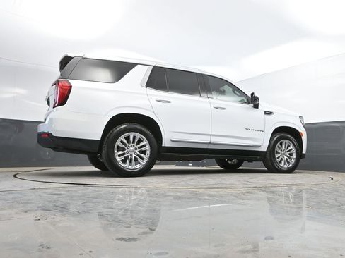 Used 2022 GMC Yukon SLT w/ SLT Luxury Package image 39