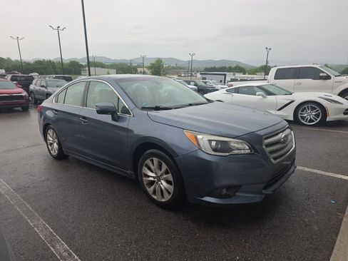 Used 2017 Subaru Legacy 2.5i Premium AWD/4WD image 1