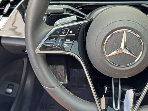 Used 2025 Mercedes-Benz E 350 4MATIC Sedan w/ Multicontour Seating Package image 23