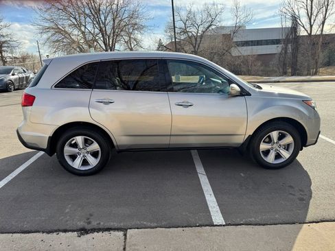 Used 2011 Acura MDX w/ Technology & Entertainment AWD/4WD image 4