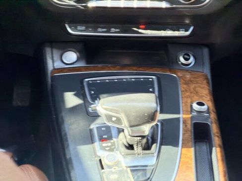 Used 2018 Audi Q5 2.0T Premium Plus w/ Premium Plus Package image 17