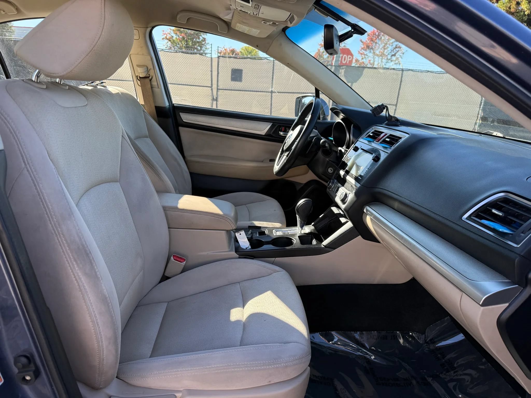 Used 2017 Subaru Legacy 2.5i Premium AWD/4WD image 18