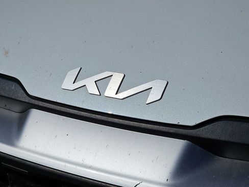 Used 2023 Kia Sportage LX FWD image 4
