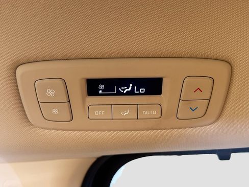 Certified 2024 Kia Carnival EX FWD image 25