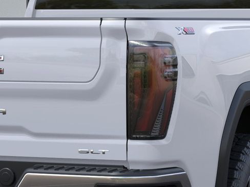 New 2026 GMC Sierra 2500 SLT w/ SLT Convenience Package AWD/4WD image 35