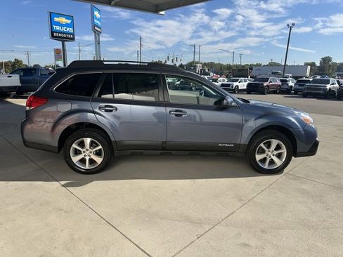 Used 2014 Subaru Outback 2.5i Limited image 4