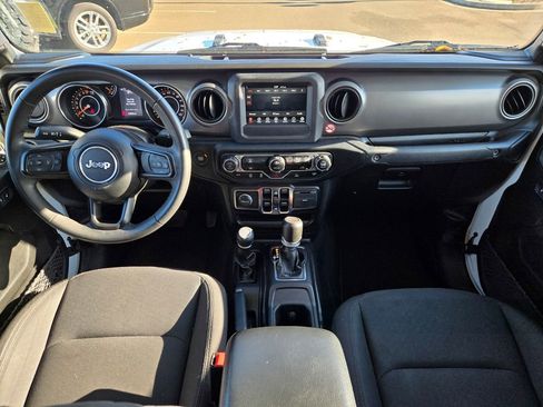 Used 2023 Jeep Gladiator Sport image 13