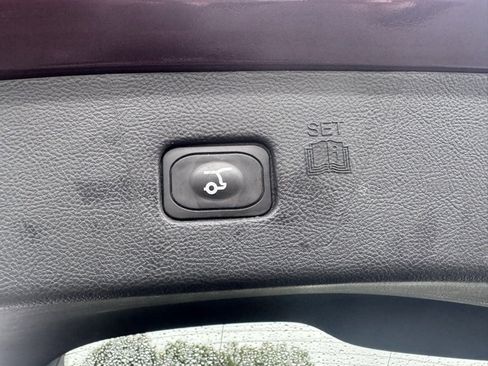 Used 2023 Ford Edge SEL w/ Convenience Package image 41