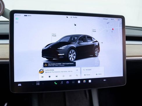 Used 2023 Tesla Model Y Long Range image 22
