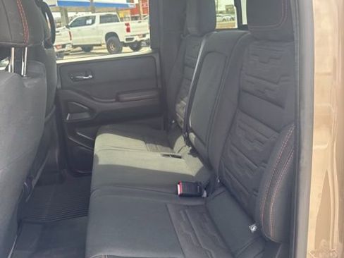 Used 2024 Nissan Frontier PRO-4X w/ Technology Package image 12