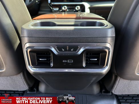 Used 2024 GMC Sierra 2500 Denali Ultimate w/ Max Trailering Package AWD/4WD image 30