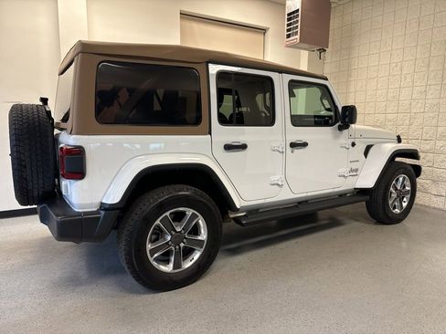Used 2021 Jeep Wrangler Unlimited Sahara AWD/4WD image 22