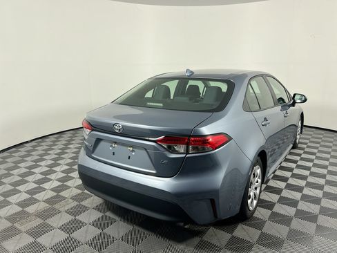 Used 2024 Toyota Corolla LE FWD image 3