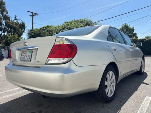 Used 2006 Toyota Camry LE image 14