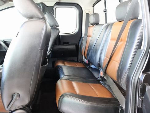 Used 2010 Nissan Titan SE w/ SE Value Truck Pkg image 22